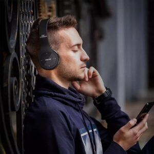 P47 Foldable Wireless Bluetooth Stereo FM Over Ear Headphones